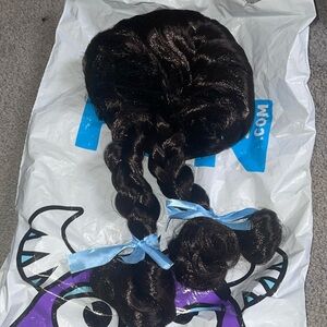 Brand new never worn Wizard of Oz Dorothy Wig for Women, Brown Wig